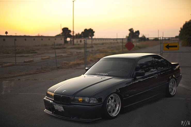 BMW e36 Black